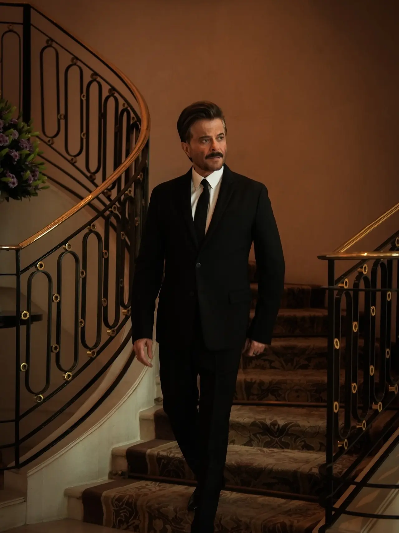 Anil Kapoor, has invested in a 2 BHK apartment located in the Al Furjan area, near Beverly Hills, Dubai. It features 2 bedrooms, a hall, and a kitchen with modern amenities. The estimated value of Anil Kapoor’s flat is Rs 3 crore.